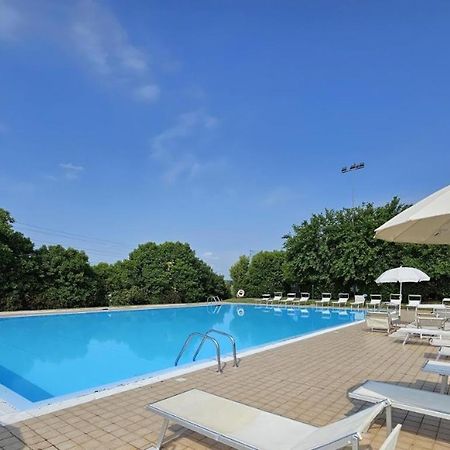 Wendy Apartment- Twobedroom & Pool & Parkprivatefree & Sports Desenzano del Garda Exteriör bild