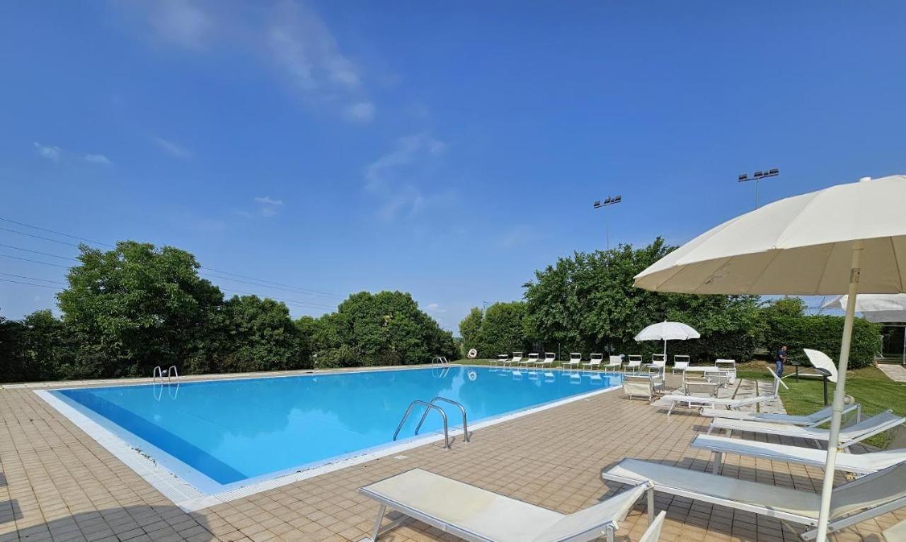Wendy Apartment- Twobedroom & Pool & Parkprivatefree & Sports Desenzano del Garda Exteriör bild