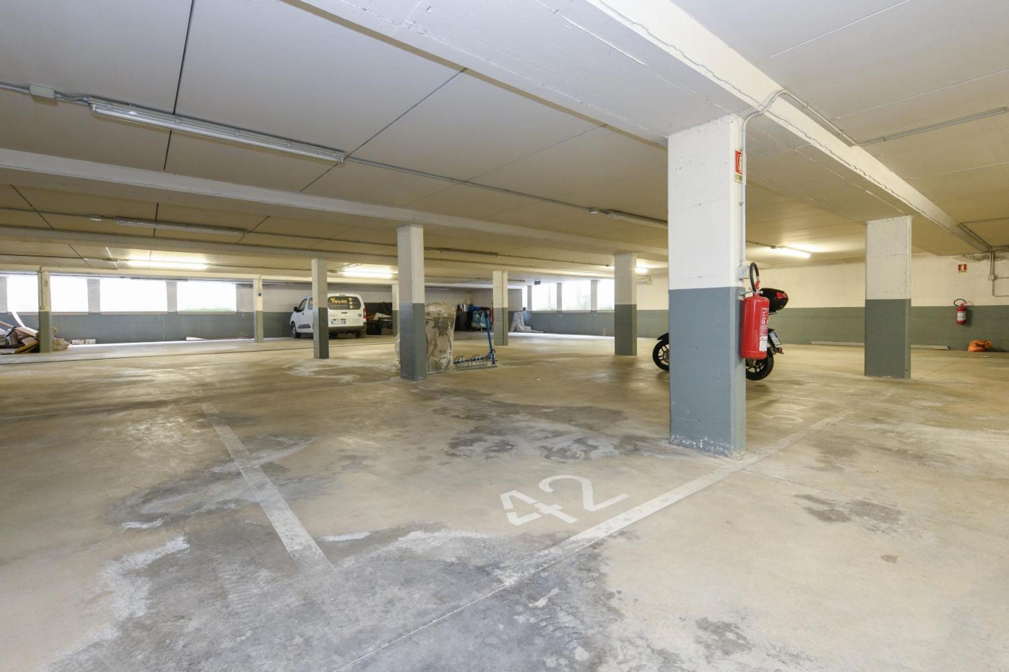 Wendy Apartment- Twobedroom & Pool & Parkprivatefree & Sports Desenzano del Garda Exteriör bild