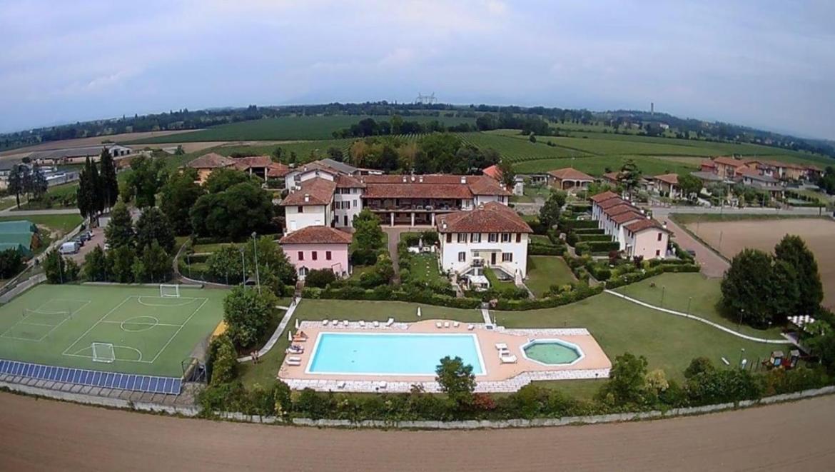 Wendy Apartment- Twobedroom & Pool & Parkprivatefree & Sports Desenzano del Garda Exteriör bild
