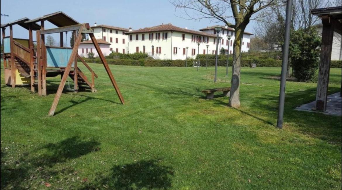 Wendy Apartment- Twobedroom & Pool & Parkprivatefree & Sports Desenzano del Garda Exteriör bild